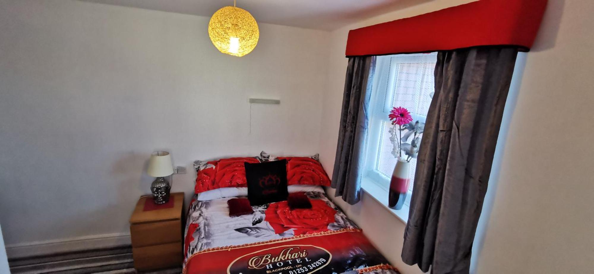Bukhari Hotel Блекпул Номер фото